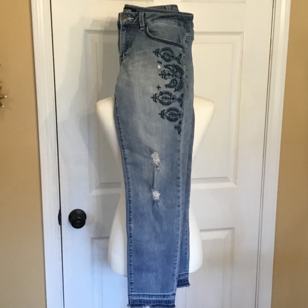 Nanette Lepore Light Blue Straight-Leg Jeans with Navy Embroidery